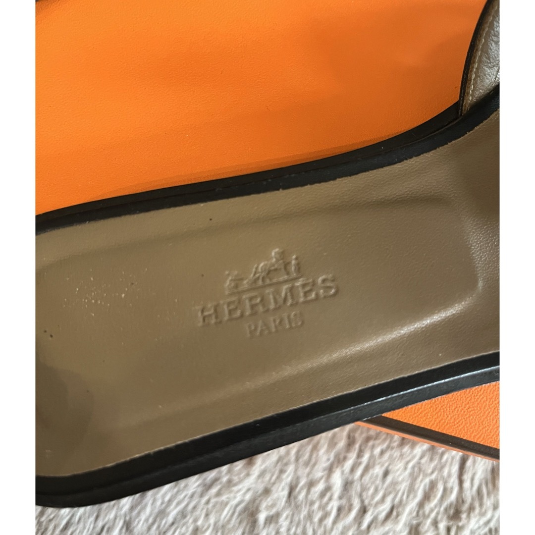 Hermes(エルメス)の本日限定値下‼️エルメス🐴サンダルオラン３８ハーフ🐴BLACK レディースの靴/シューズ(サンダル)の商品写真