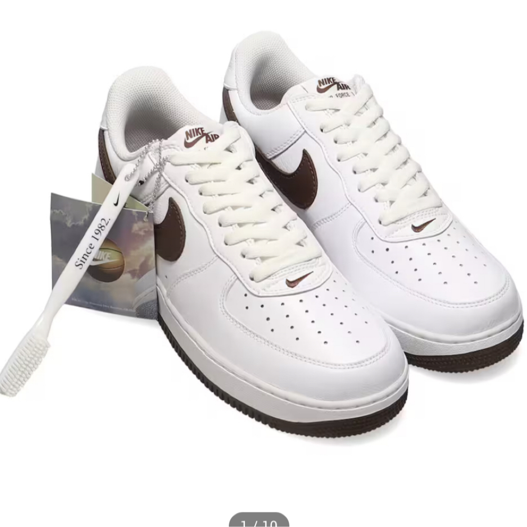 NIKE(ナイキ)のNIKE AIR FORCE 1 LOW WHITE/CHOCOLATE メンズの靴/シューズ(スニーカー)の商品写真