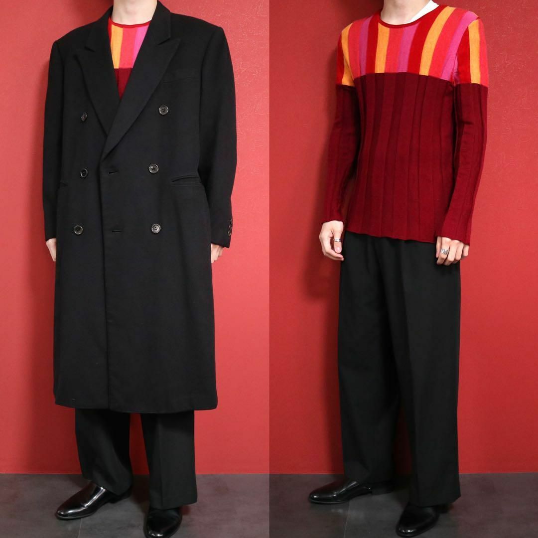 極希少】ISSEY MIYAKE レッド系 差し色 ストライプ 立体 ニット 極希少】ISSEY MIYAKE レッド系 差し色 ストライプ 立体 ニット