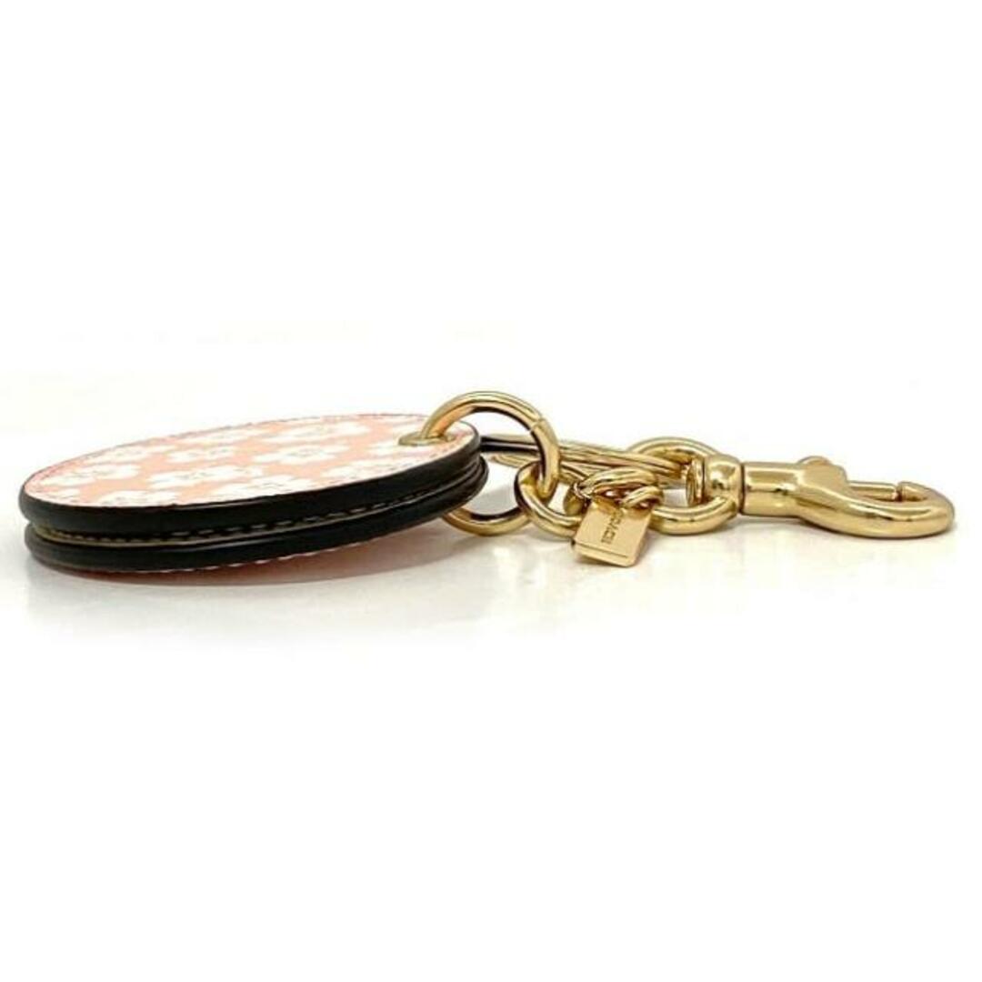 COACH - コーチ バッグチャーム ホワイト ピンク グラフィック COACH - コーチ バッグチャーム ホワイト ピンク グラフィック