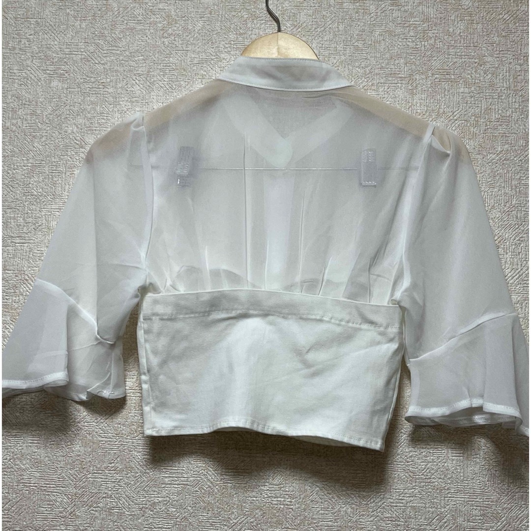 SPIGA(スピーガ)の美品SPIGAスピーガ　レースアップビスチェドッキングシアーブラウス　白 レディースのトップス(シャツ/ブラウス(半袖/袖なし))の商品写真