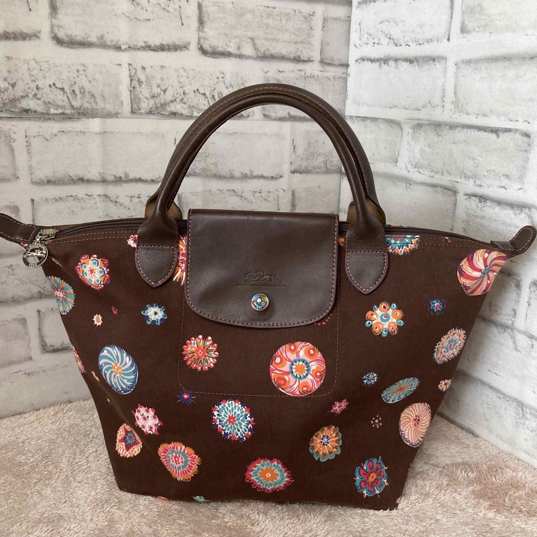 LONGCHAMP(ロンシャン)のLONGCHAMP ロンシャン　トートバッグ　茶色　総柄 レディースのバッグ(トートバッグ)の商品写真