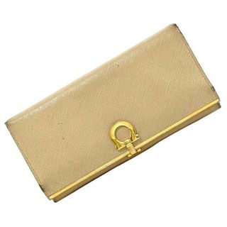FERRAGAMO(ベージュ系)のフリマアイテム一覧 FERRAGAMO(ベージュ系)のフリマアイテム一覧