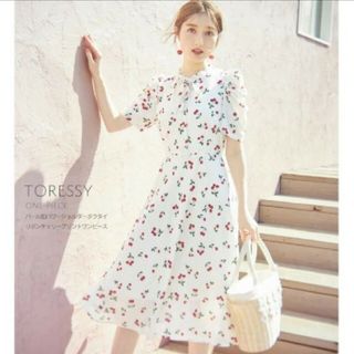 トッコクローゼット(TOCCO closet)のトッコクローゼット♡チェリー柄ワンピース(ひざ丈ワンピース)