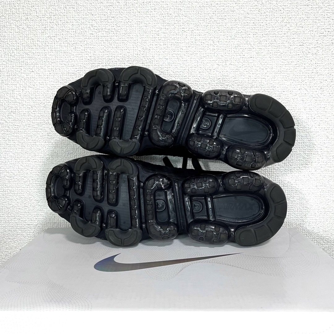 NIKE(ナイキ)の極美品 完売 ナイキ AIR VAPORMAX トリプルブラック 28.5cm メンズの靴/シューズ(スニーカー)の商品写真