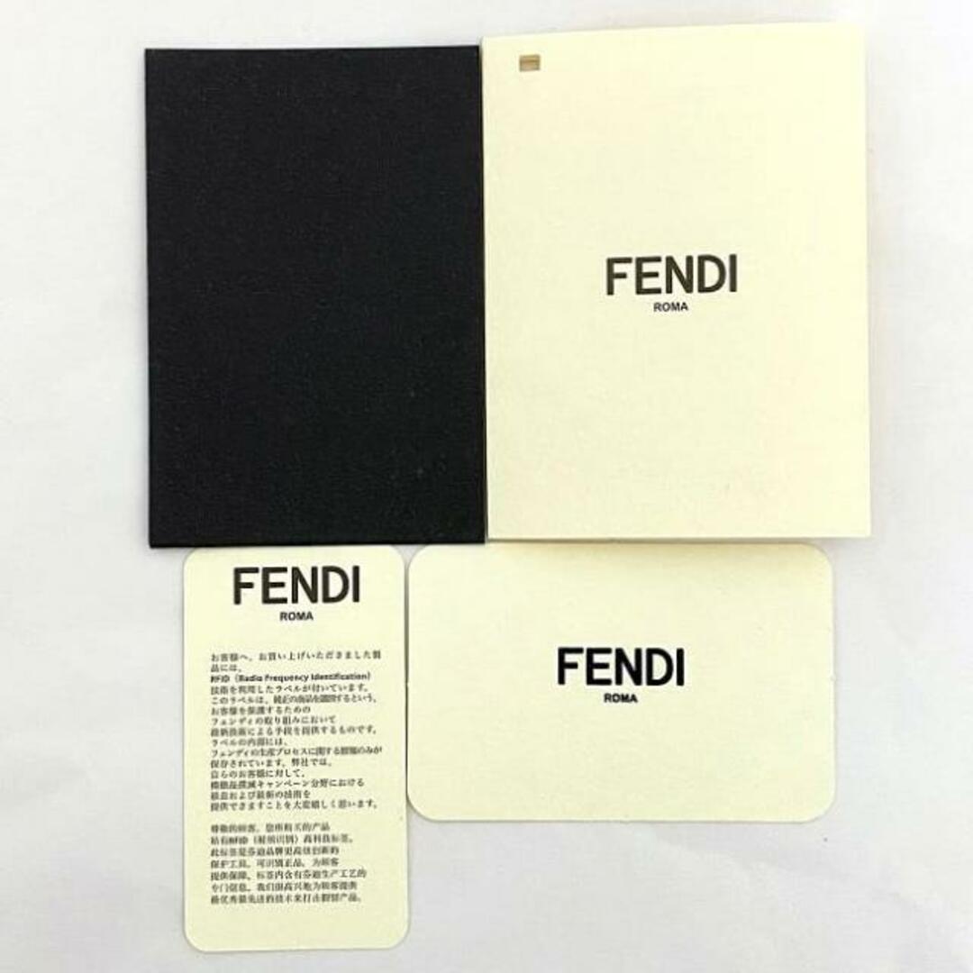 FENDI(フェンディ)のフェンディ 二つ折り 財布 ベージュ ブルー ゴールド バイザウェイ 8M0387 ホック スタッズ レザー GP 中古 FENDI コンパクト ミニ 折り財布 定番 人気 女性 レディース シンプル 無地 ロゴ ワンポイント 高級感 レディースのファッション小物(財布)の商品写真