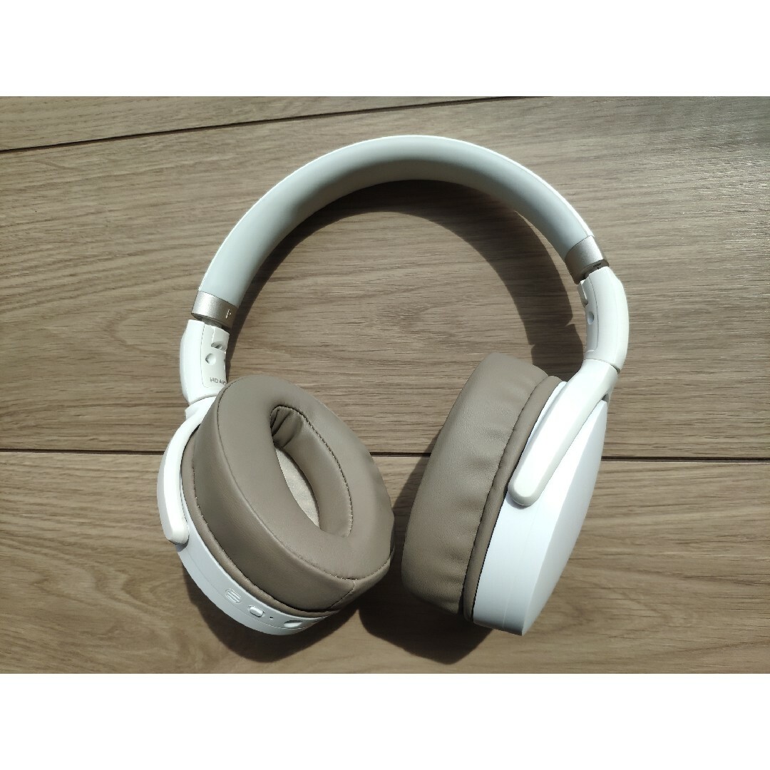 SENNHEISER(ゼンハイザー)のSENNHEISER HD 450BT WHITE スマホ/家電/カメラのオーディオ機器(ヘッドフォン/イヤフォン)の商品写真