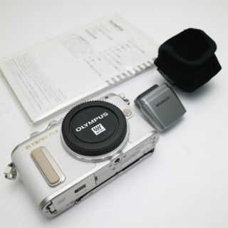 オリンパス(OLYMPUS)の超美品 E-PL8 ボディ ホワイト  M111(ミラーレス一眼)