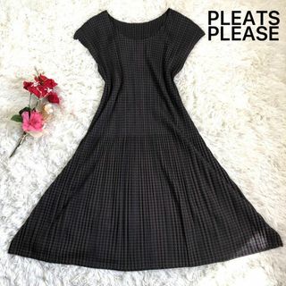 プリーツプリーズイッセイミヤケ(PLEATS PLEASE ISSEY MIYAKE)の【美品】プリーツプリーズ ワイド フレンチスリーブ ワンピース 総柄 黒 茶 L(ロングワンピース/マキシワンピース)