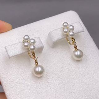 ミキモト(MIKIMOTO)の現行品　ミキモト K18 アコヤ真珠　ベビーパール　ダイヤモンド付き　イヤリング(イヤリング)