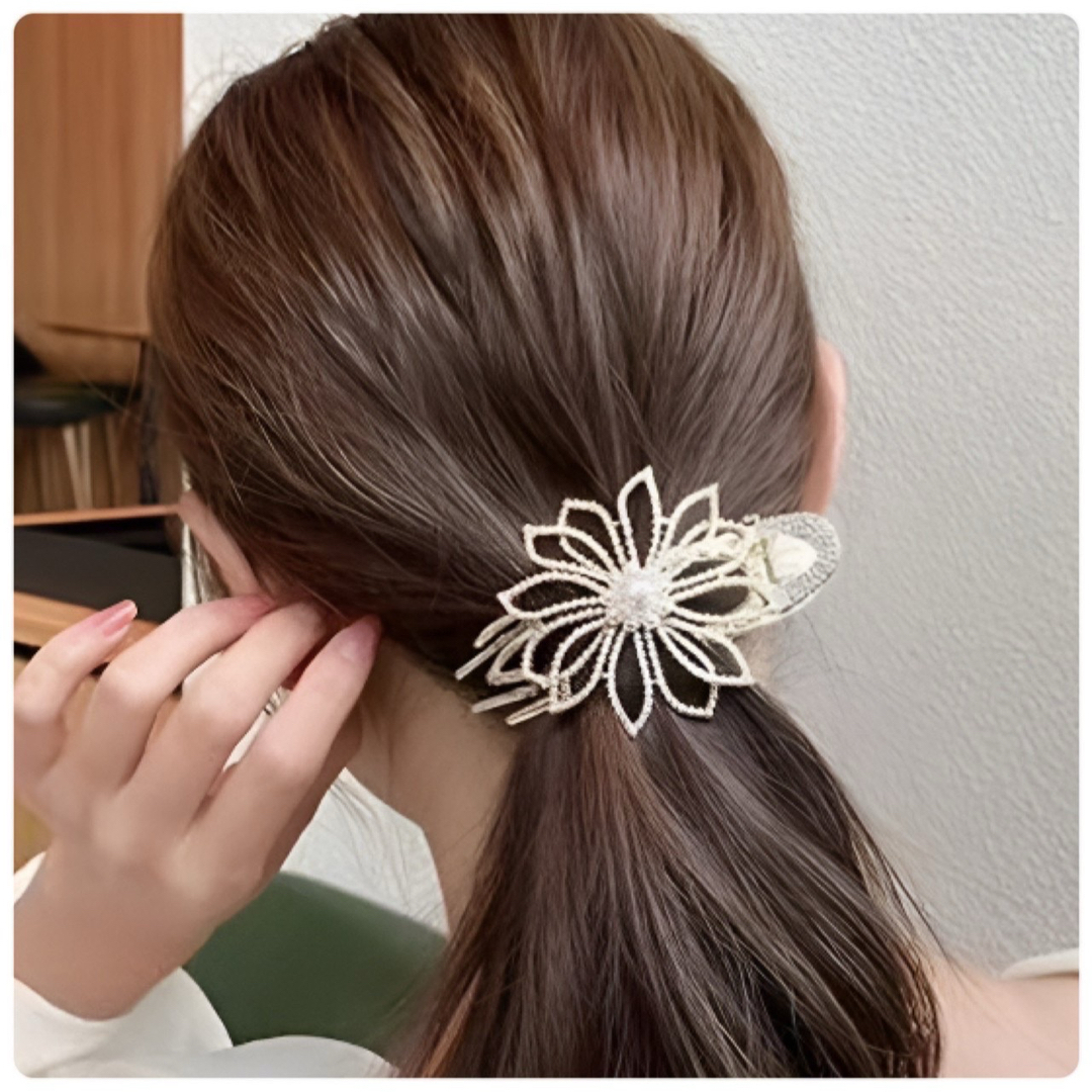 ヘアアクセ　ヘアクリップ　バレッタ　フラワーパール　浴衣　フォローマル レディースのヘアアクセサリー(バレッタ/ヘアクリップ)の商品写真