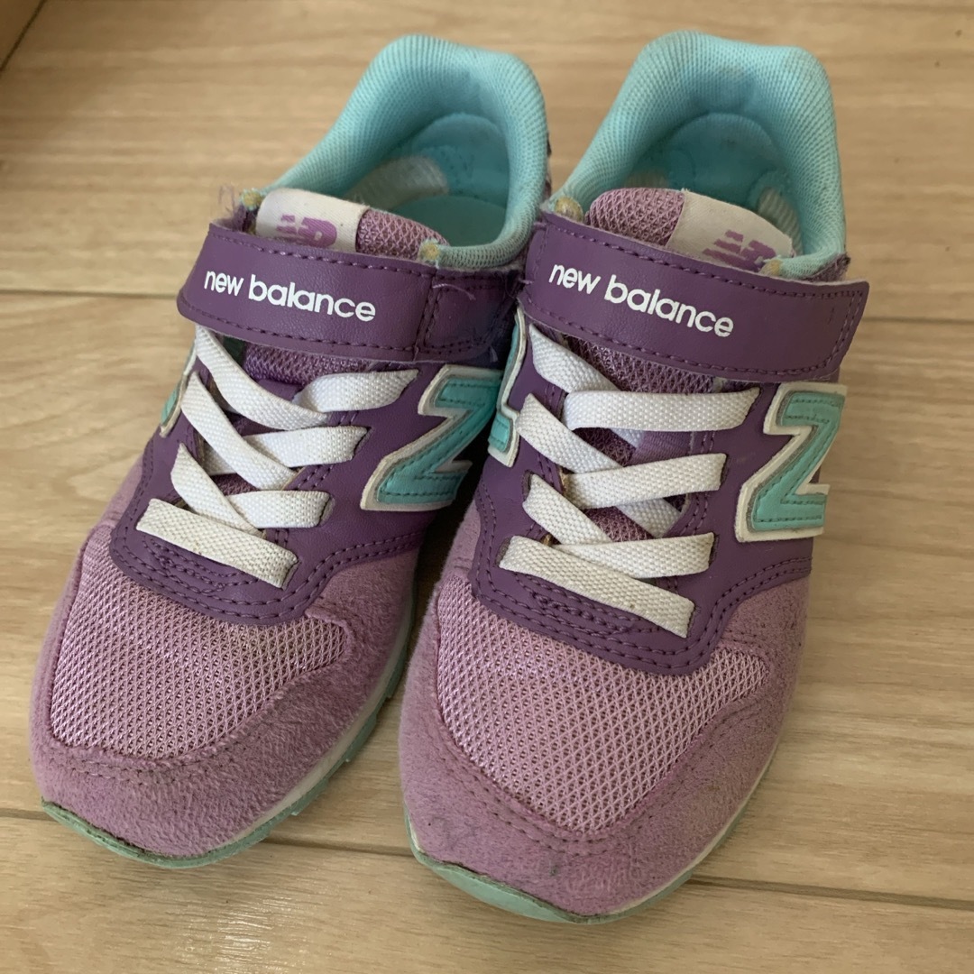 New Balance(ニューバランス)のニューバランス　スニーカー　18cm キッズ/ベビー/マタニティのキッズ靴/シューズ(15cm~)(スニーカー)の商品写真