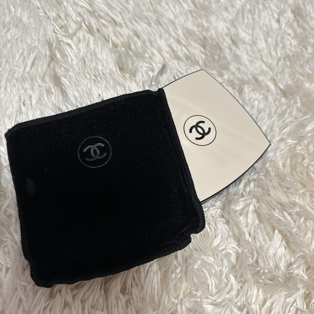 CHANEL(シャネル)のCHANEL レ ベージュ パレット ルガール　ライト コスメ/美容のベースメイク/化粧品(アイシャドウ)の商品写真