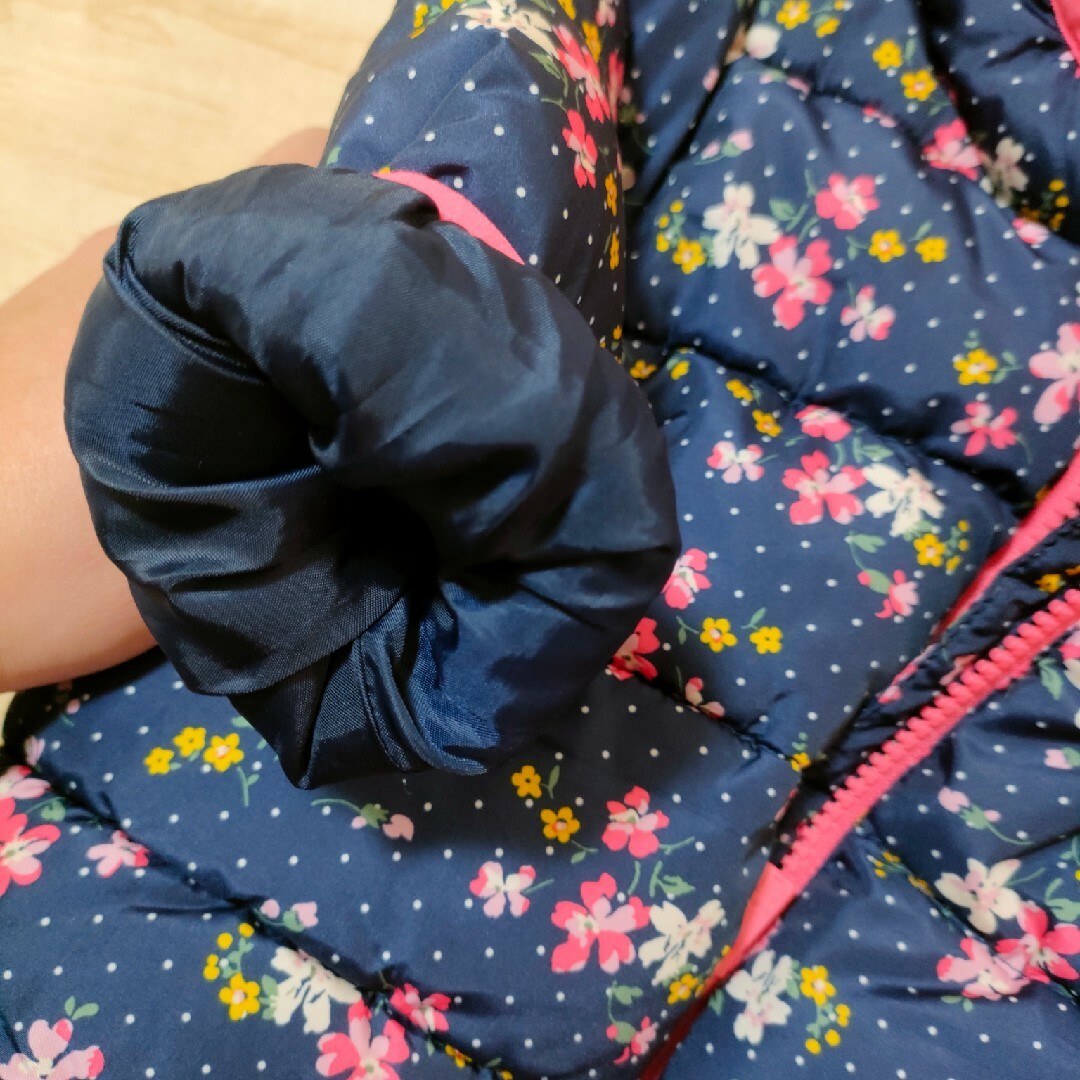 【GAP】ダウンジャケット アウター 女の子 ベビー キッズ/ベビー/マタニティのベビー服(~85cm)(ジャケット/コート)の商品写真