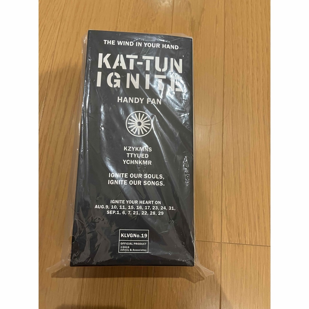 KAT-TUN(カトゥーン)のKAT-TUN ハンディファン エンタメ/ホビーのタレントグッズ(アイドルグッズ)の商品写真