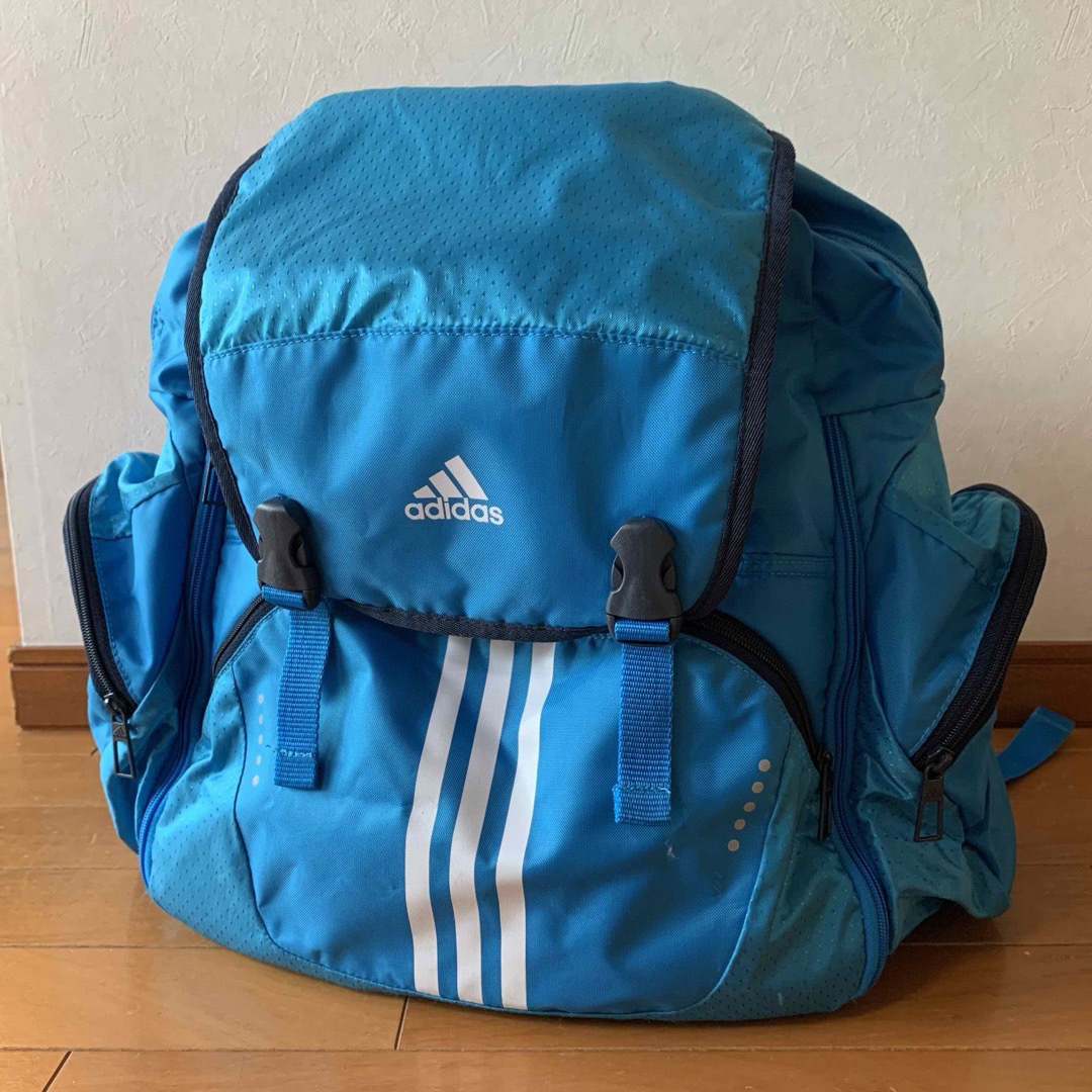 adidas(アディダス)のアディダス大容量リュック修学旅行合宿お泊まりスポーツ習い事幼稚園小学生中学生 キッズ/ベビー/マタニティのこども用バッグ(リュックサック)の商品写真