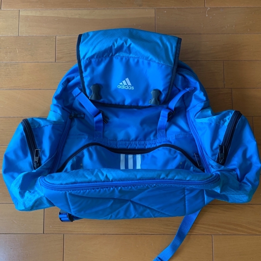 adidas(アディダス)のアディダス大容量リュック修学旅行合宿お泊まりスポーツ習い事幼稚園小学生中学生 キッズ/ベビー/マタニティのこども用バッグ(リュックサック)の商品写真