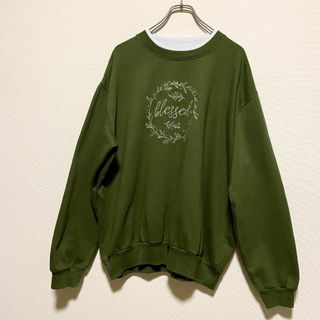 ヴィンテージ(VINTAGE)のアメリカ古着　刺繍　トレーナー　スウェット　裏起毛　カーキグリーン　R76(トレーナー/スウェット)