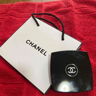 シャネル(CHANEL)のCHANEL アイシャドウ　4色　パープル系(アイシャドウ)