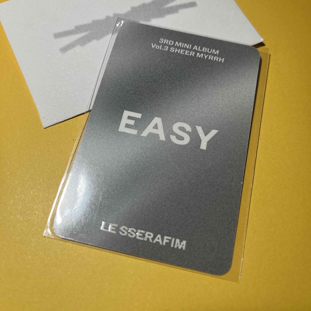 LE SSERAFIM(ルセラフィム)のLESSERAFIM EASY ウンチェ vol.3 封入 トレカ エンタメ/ホビーのCD(K-POP/アジア)の商品写真