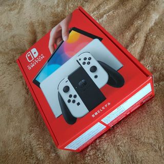 ニンテンドースイッチ(Nintendo Switch)の(保証書欄印なし)スイッチ本体有機ELホワイト★新品未開封★匿名送料無料★(家庭用ゲーム機本体)