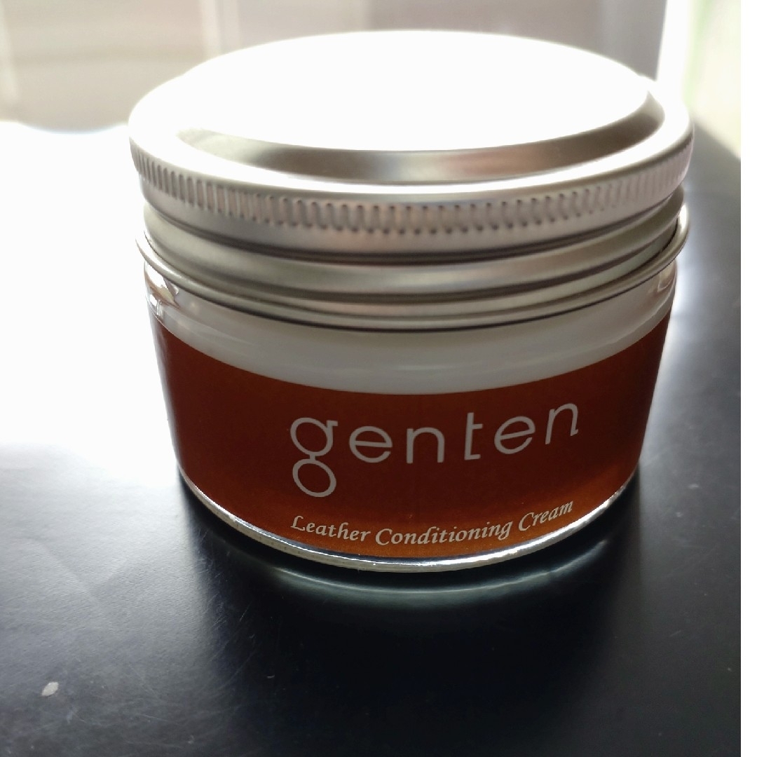 genten(ゲンテン)のgentenゲンテン　長財布　ピアチェーレ　ギャルソン　専用クリーム付き レディースのファッション小物(財布)の商品写真