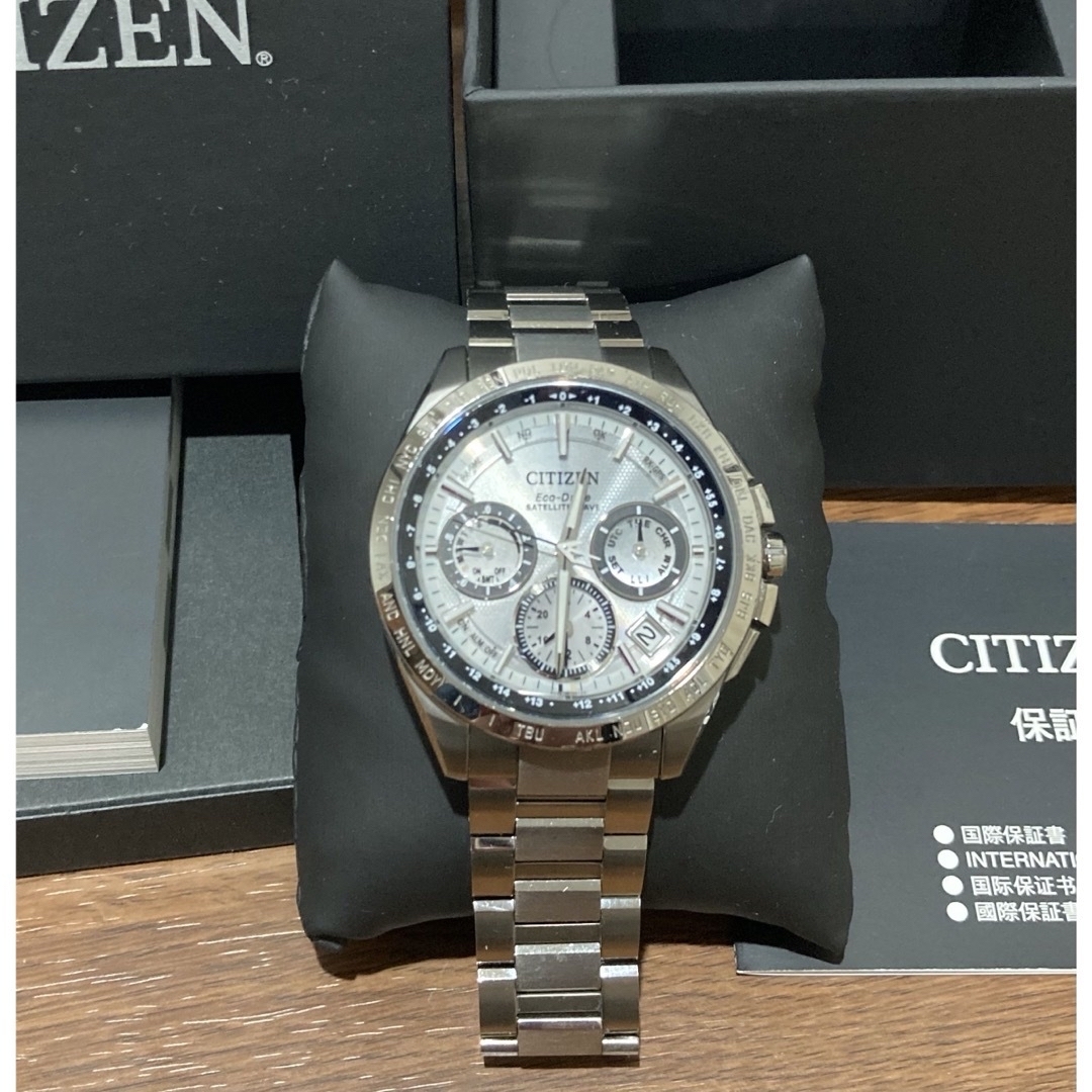 G-SHOCK/限定/バイカラー/DW-5600/招き猫/スピード/時計/赤×白 G-SHOCK/限定/バイカラー/DW-5600/招き猫/スピード/時計/赤×白