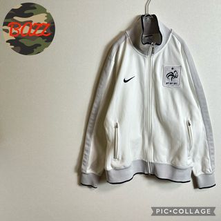 ナイキ(NIKE)のナイキ　ジャージ　Mサイズ　トラックジャケット　フランス仕様　ハイネック　白(ジャージ)