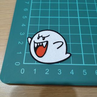 【新品】ワッペン　おばけ　テレサ　アイロン(各種パーツ)