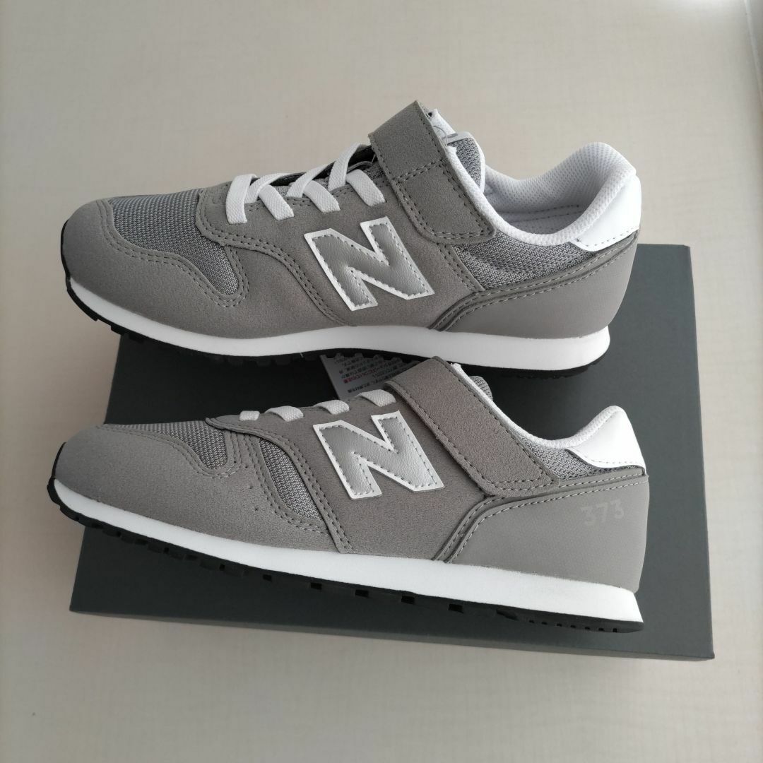 New Balance(ニューバランス)の19.5cm◇ニューバランス◇キッズスニーカー　YV373　グレー　ジュニア キッズ/ベビー/マタニティのキッズ靴/シューズ(15cm~)(スニーカー)の商品写真