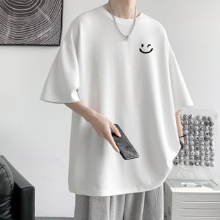 Tシャツ　白　L オーバーサイズ　半袖　メンズ　スマイリー　カジュアル　韓国(Tシャツ/カットソー(半袖/袖なし))