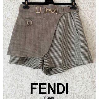 フェンディ(FENDI)の22年 FENDI エプロン ショートパンツ 千鳥格子(ショートパンツ)