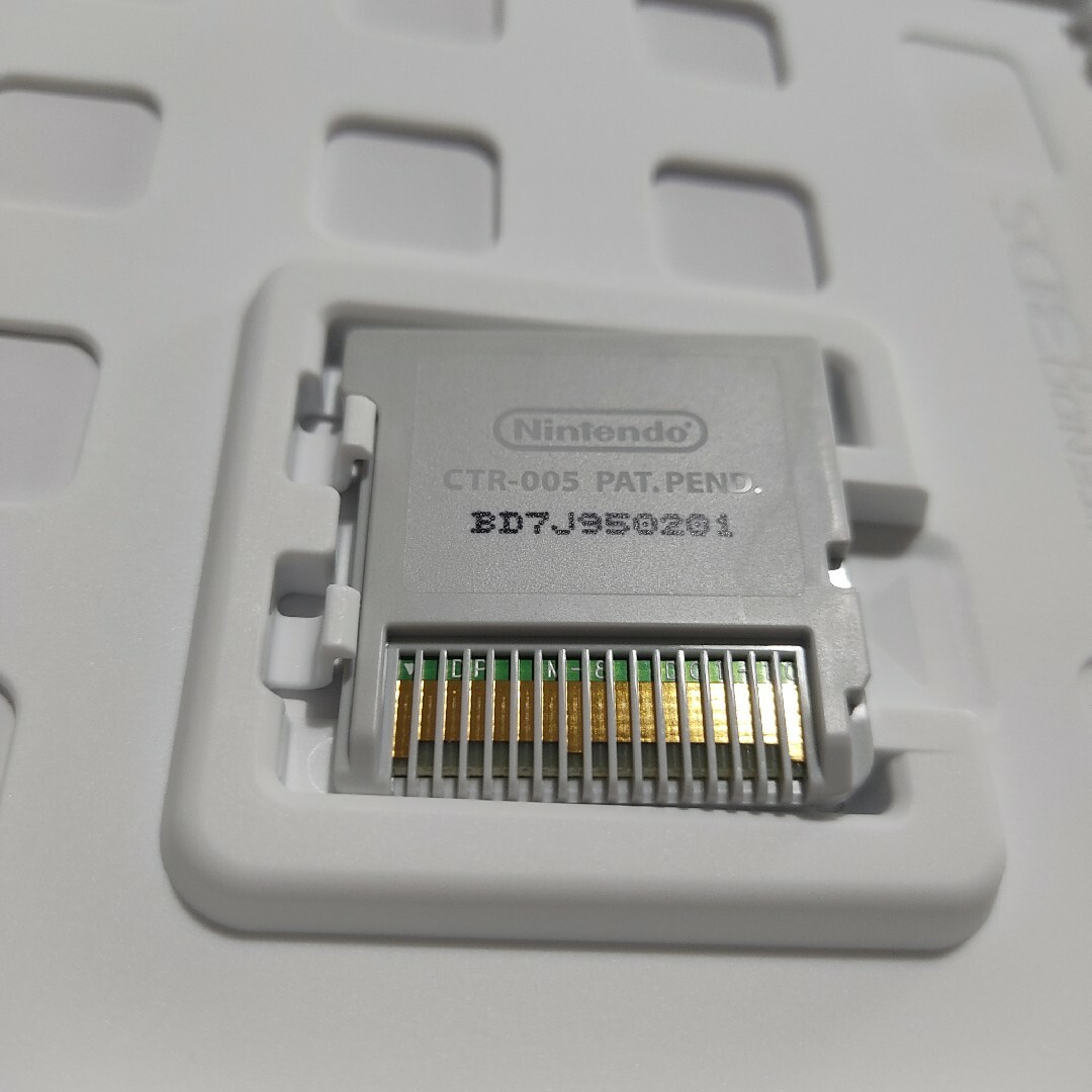 ニンテンドー3DS(ニンテンドー3DS)のセブンスドラゴンIII code：VFD　ニンテンドー3DS エンタメ/ホビーのゲームソフト/ゲーム機本体(携帯用ゲームソフト)の商品写真