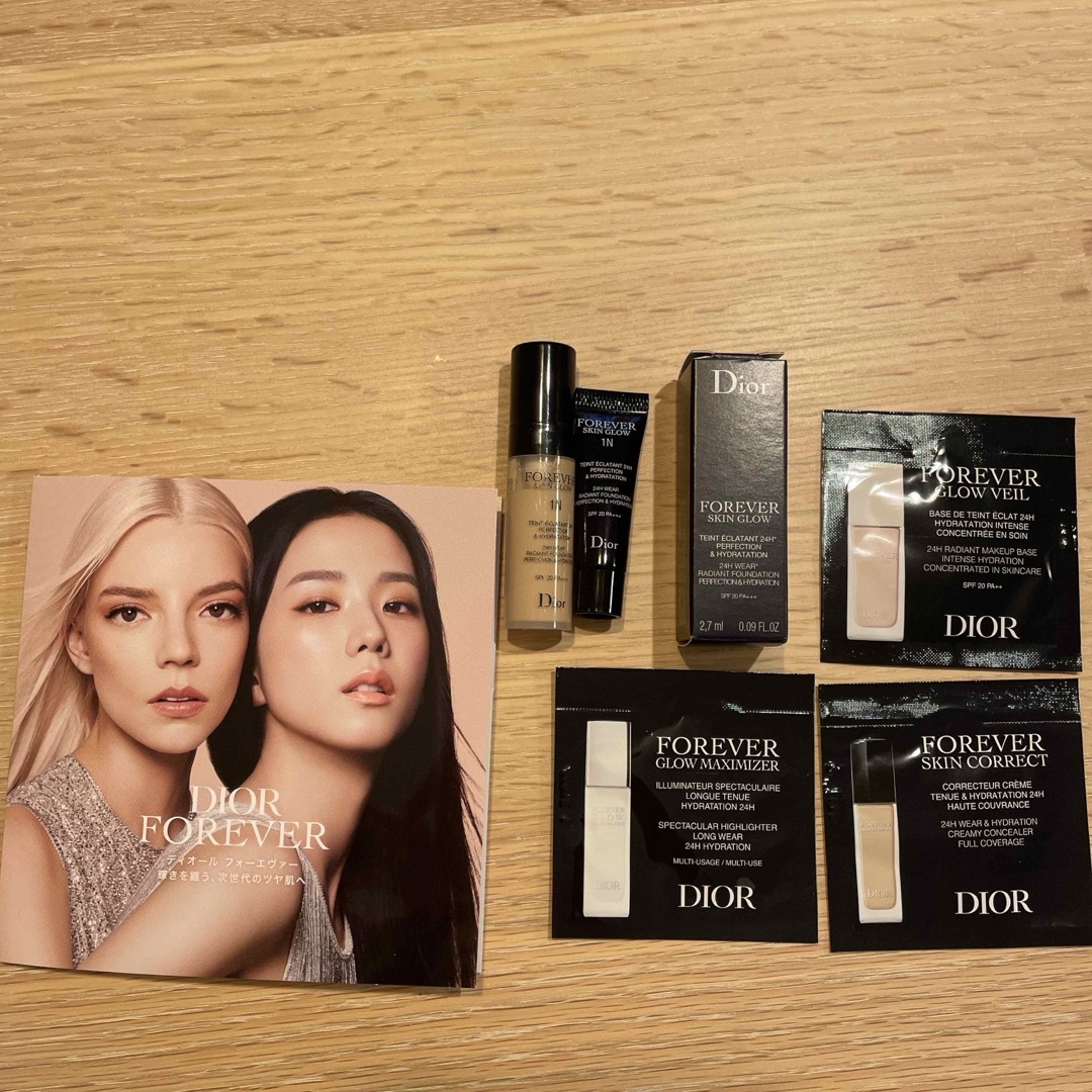Dior - ディオールスキン フォーエバー フルイドグロウ サンプル Dior - ディオールスキン フォーエバー フルイドグロウ サンプル