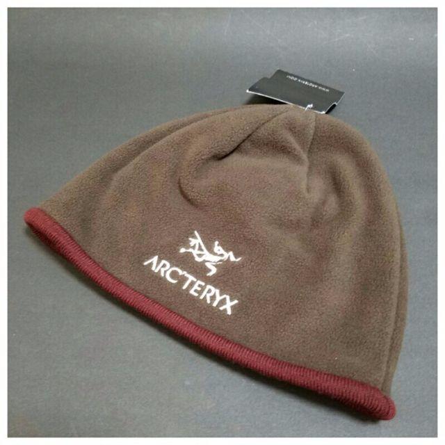 ARC'TERYX(アークテリクス)のアークテリクス リバーシブルキャップ 新品 男女共用 フリーサイズ モカ レディースの帽子(ニット帽/ビーニー)の商品写真