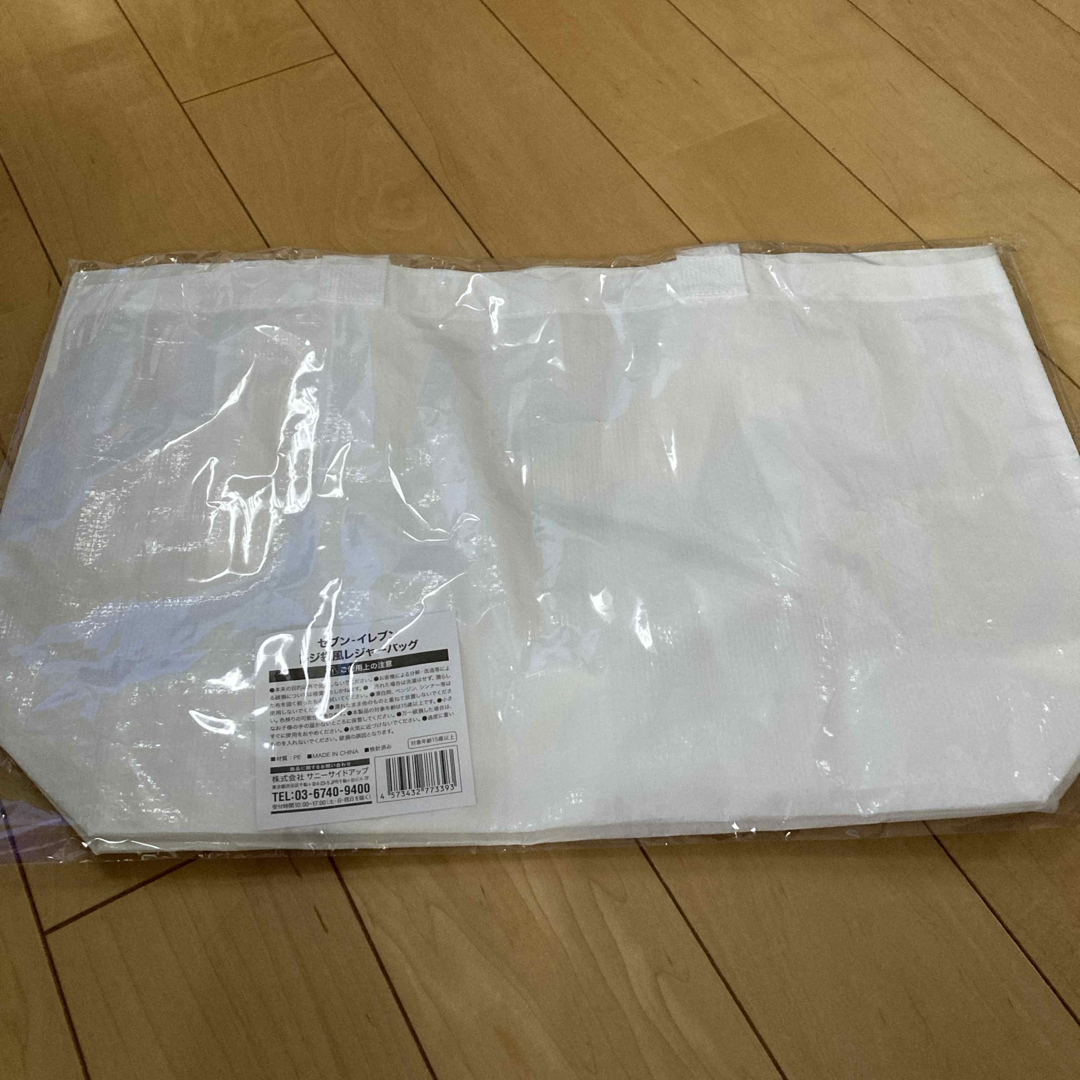 セブンイレブン　レジ袋風エコバッグ レディースのバッグ(エコバッグ)の商品写真