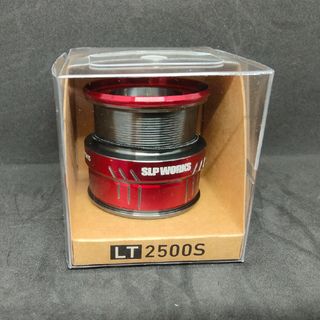 ダイワ(DAIWA)の新品未使用 SLP WORKS  LT  TYPE-α  2500S レッド(その他)