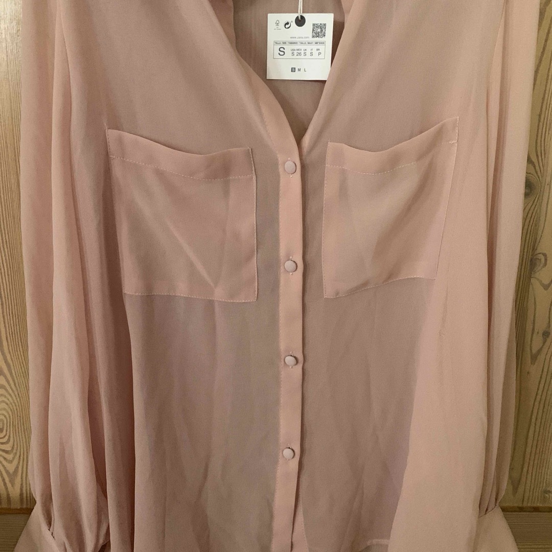 ZARA(ザラ)のスキッパーシフォンシアーブラウス(ZARA) レディースのトップス(シャツ/ブラウス(長袖/七分))の商品写真