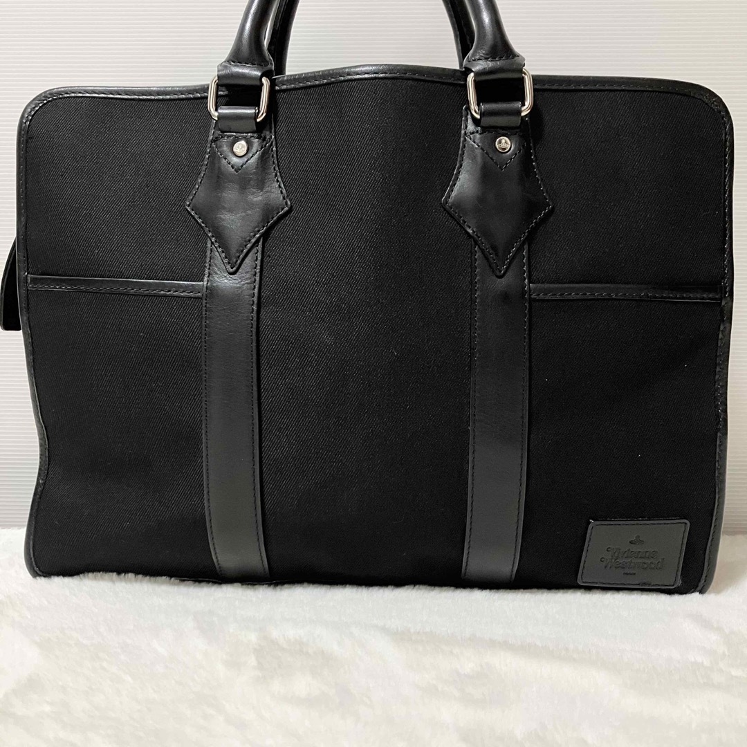 Vivienne Westwood(ヴィヴィアンウエストウッド)の極美品 保存袋付 ヴィヴィアンウエストウッドマン 2way  ビジネスバッグ 黒 メンズのバッグ(ビジネスバッグ)の商品写真