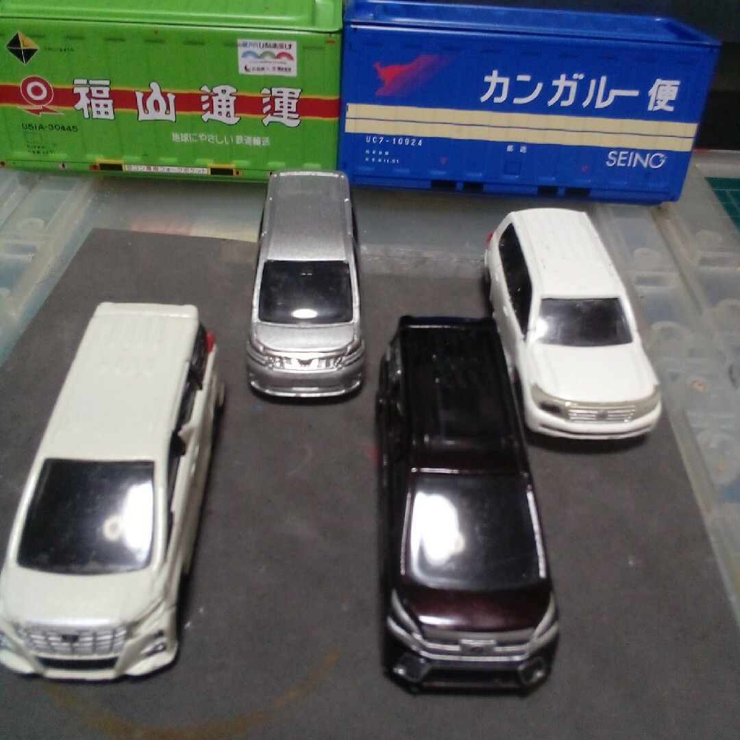 Takara Tomy(タカラトミー)のトミカ　TOYOTA 　ALPHARD / VELLFIRE エンタメ/ホビーのおもちゃ/ぬいぐるみ(ミニカー)の商品写真