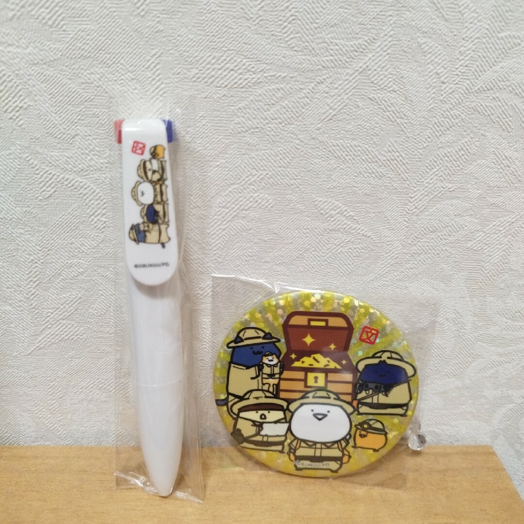 お文具さん 東京タワー 特典ボールペン 缶バッジ エンタメ/ホビーのおもちゃ/ぬいぐるみ(キャラクターグッズ)の商品写真