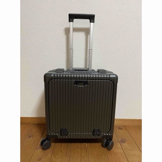 新品未開封品】VELO 三段階サイズ可変式 スーツケース 40L〜72の通販