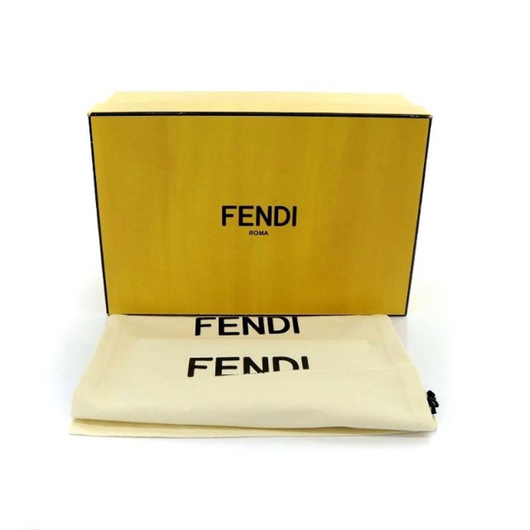 FENDI(フェンディ)のフェンディ パンプス ローファー チャンキーヒール スタッズ 36 ゴールド色 レディースの靴/シューズ(ハイヒール/パンプス)の商品写真