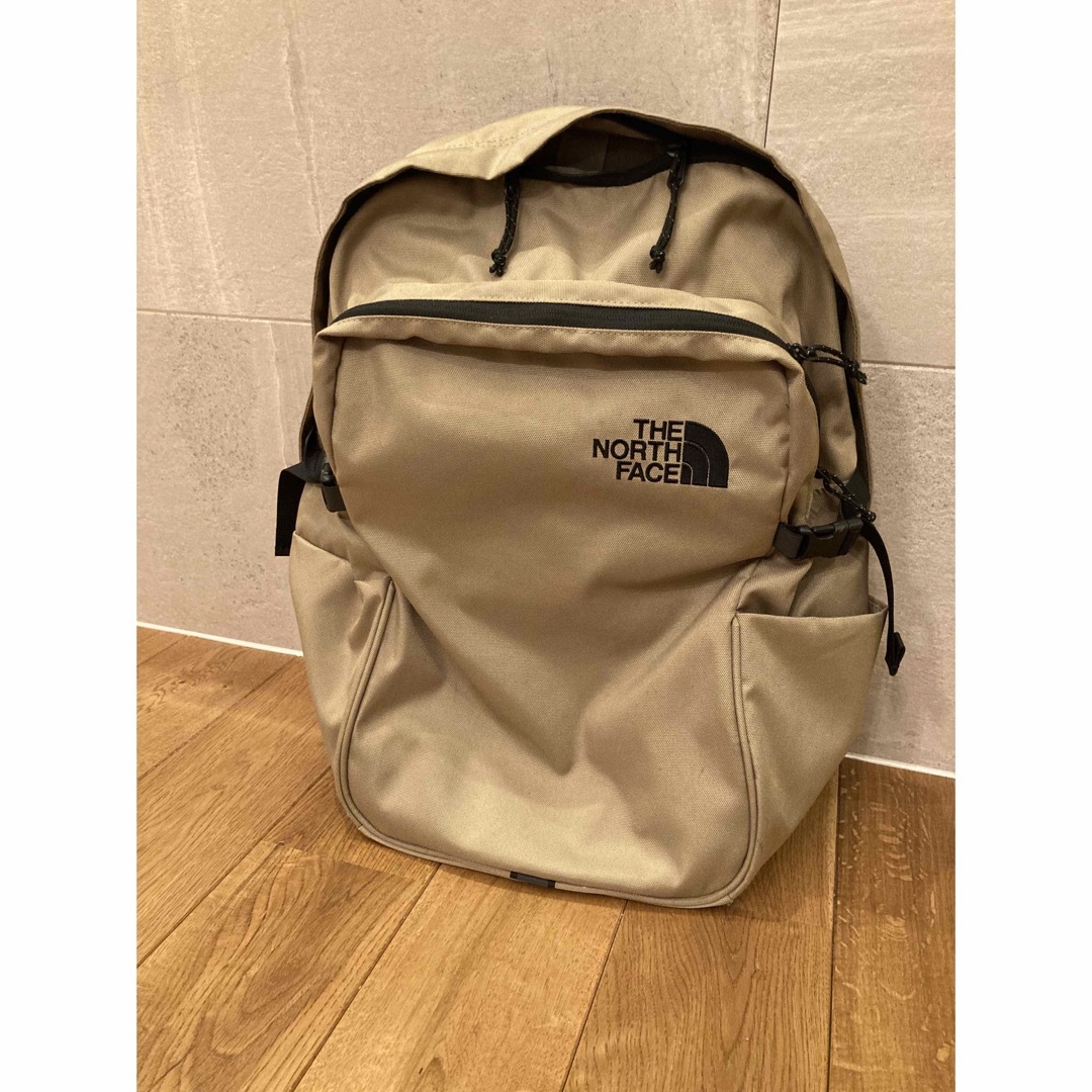 THE NORTH FACE - THE NORTH FACE ベージュリュックの通販 by THE NORTH FACE - THE NORTH FACE ベージュリュックの通販 by