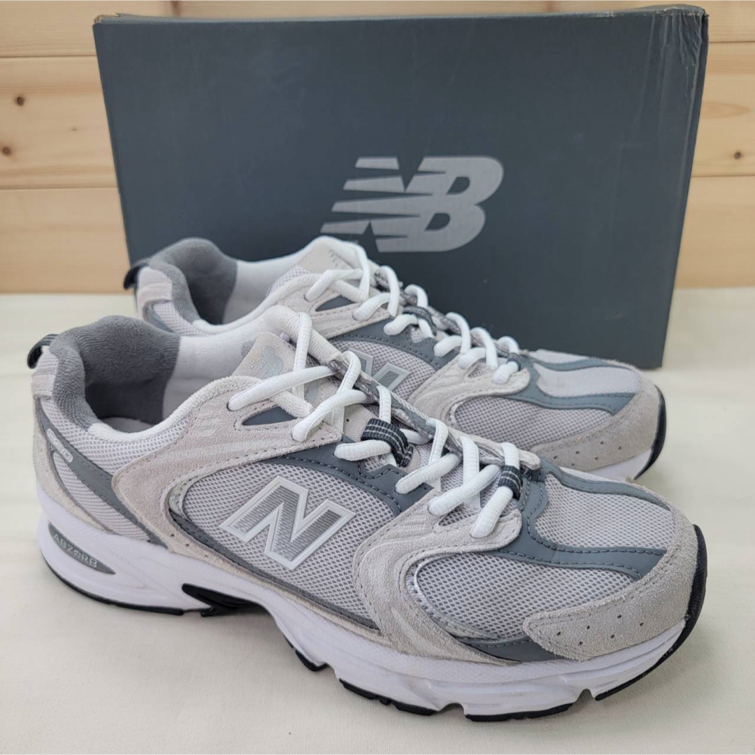 New Balance(ニューバランス)のニューバランス MR530CB グレー 24.5センチ レディースの靴/シューズ(スニーカー)の商品写真