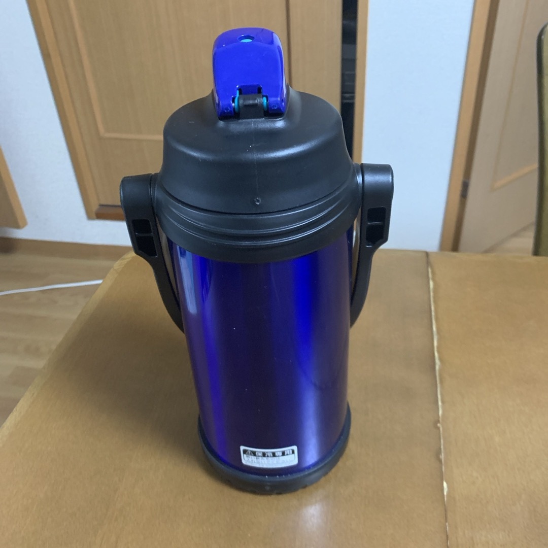 THERMOS(サーモス)のサーモス 真空断熱スポーツジャグ ダークブルー FFO-2003 DB(1コ入) インテリア/住まい/日用品のキッチン/食器(その他)の商品写真