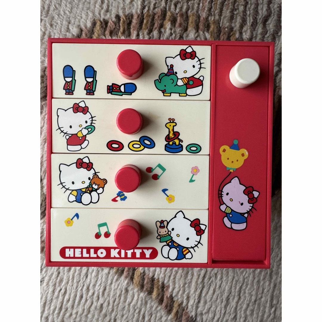 ハローキティ(ハローキティ)のレア キティ HELLO KITTY★ミニチェスト★アンティーク レトロ雑貨 エンタメ/ホビーのおもちゃ/ぬいぐるみ(キャラクターグッズ)の商品写真