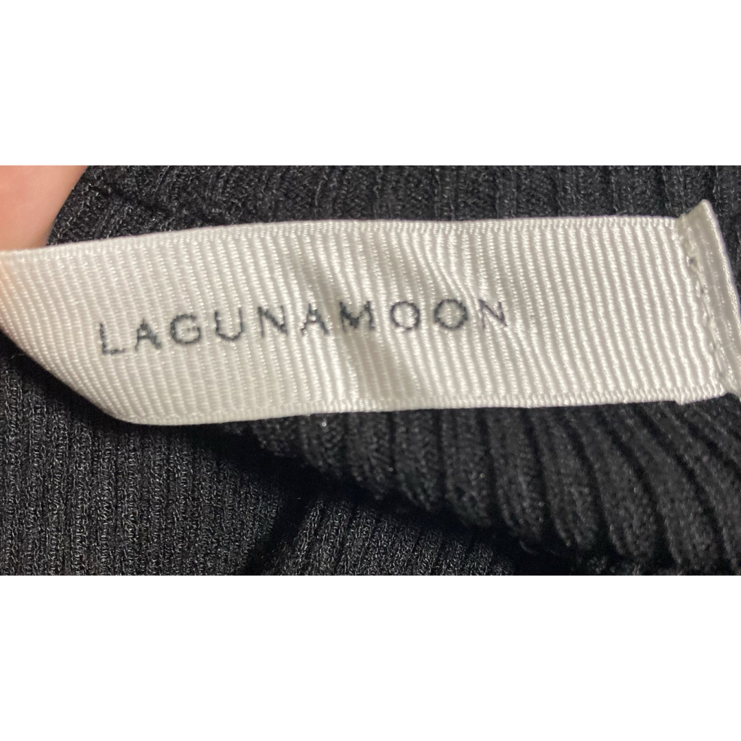 LagunaMoon(ラグナムーン)の23SS ドラマ着用 LAGUNAMOON ニットワンピース ブラック M レディースのワンピース(ロングワンピース/マキシワンピース)の商品写真