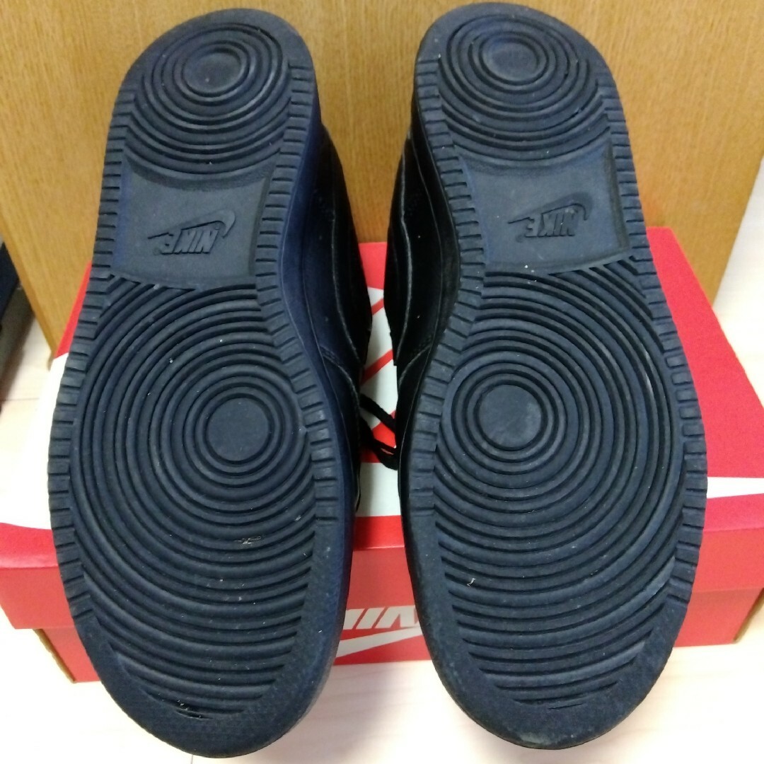 NIKE(ナイキ)のNIKE ナイキ コートビジョン 27.5cm ブラック メンズの靴/シューズ(スニーカー)の商品写真