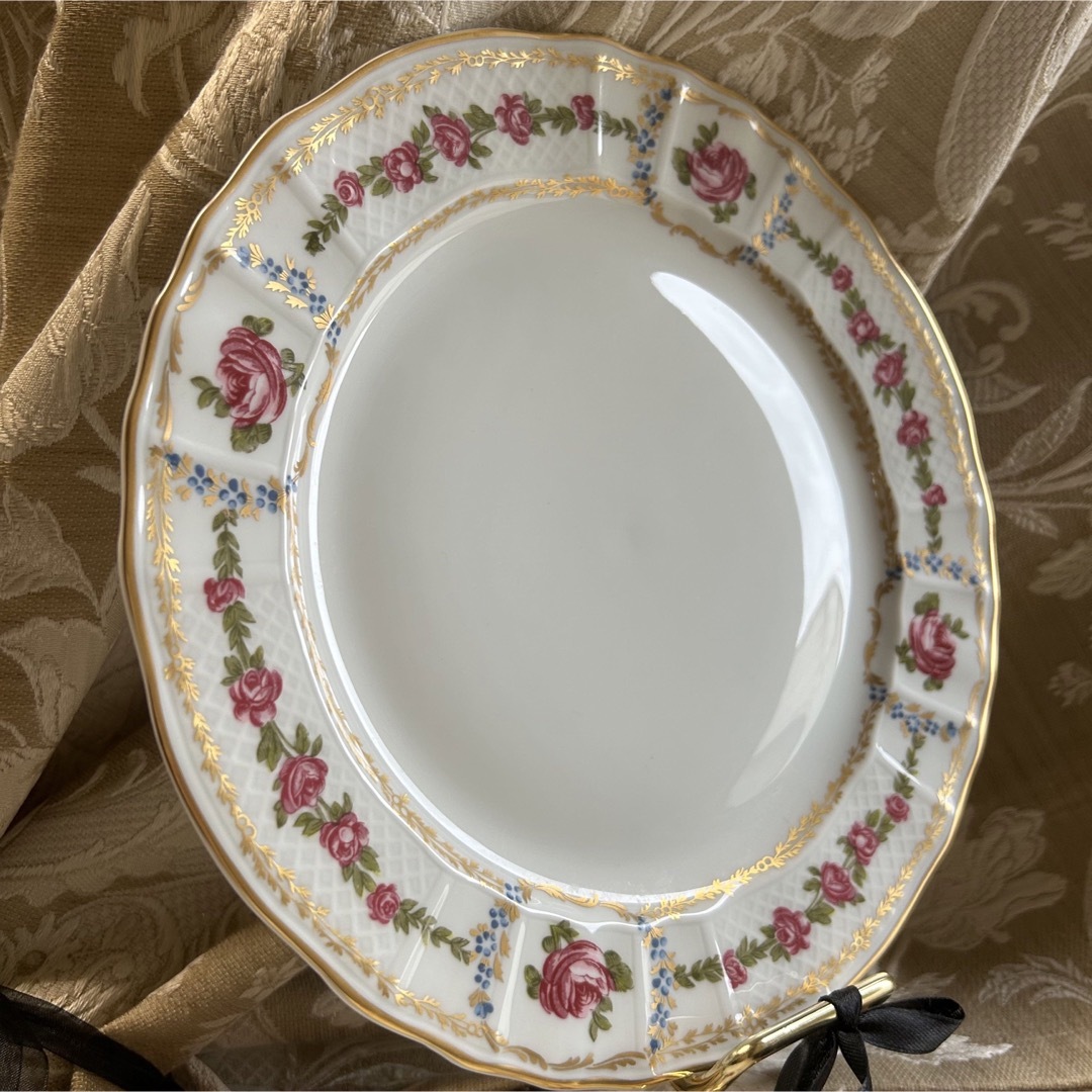 フランス製【ROSE DE LIMOGES】美しい格子レリーフと薔薇 フランス製【ROSE DE LIMOGES】美しい格子レリーフと薔薇